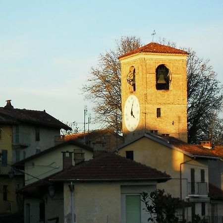 Gassino Torinese Il Cortiletto Dei Capperi Bed & Breakfast エクステリア 写真