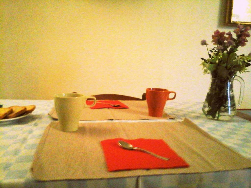 Gassino Torinese Il Cortiletto Dei Capperi Bed & Breakfast エクステリア 写真