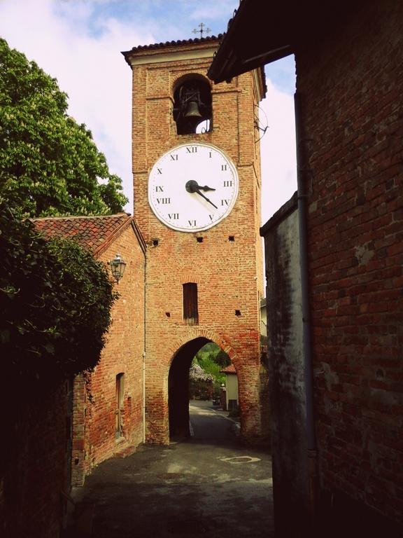 Gassino Torinese Il Cortiletto Dei Capperi Bed & Breakfast エクステリア 写真