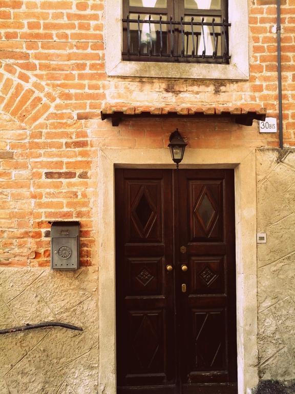 Gassino Torinese Il Cortiletto Dei Capperi Bed & Breakfast エクステリア 写真