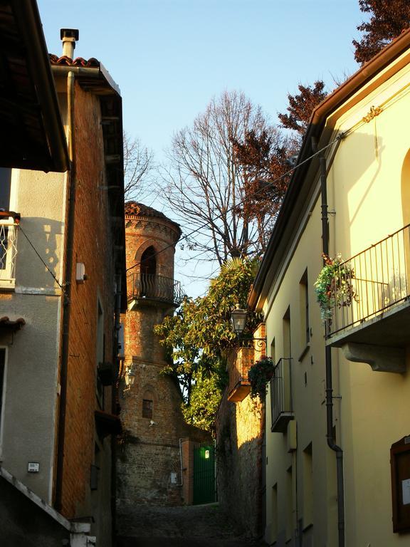 Gassino Torinese Il Cortiletto Dei Capperi Bed & Breakfast エクステリア 写真