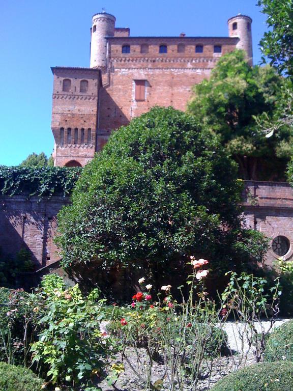 Gassino Torinese Il Cortiletto Dei Capperi Bed & Breakfast エクステリア 写真